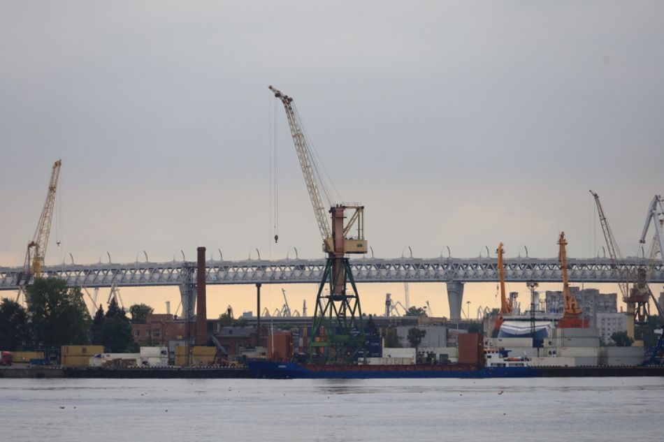 В российских морских портах зафиксировано снижение грузооборота за восемь месяцев